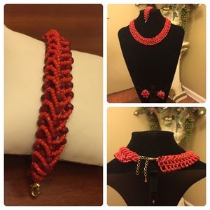 Blossom with this all-occasion jewelry set